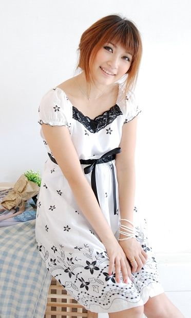 SGM004 : Black Floral White Maternity Dress