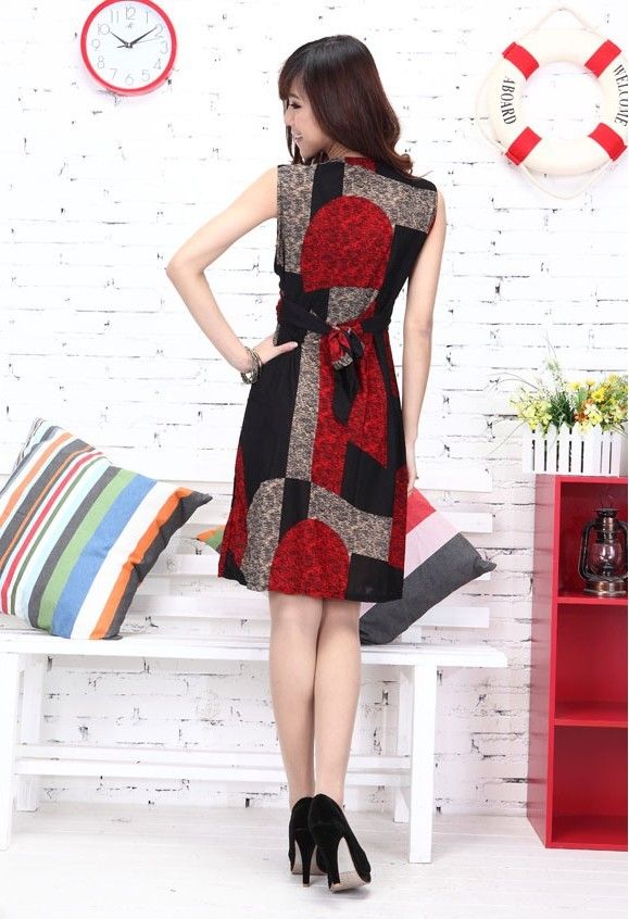 SGL235 : V-Neck Sleeveless Retro Dress