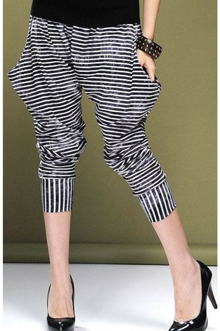 SGM8312 : Trendy Zebra Stripes Maternity Harem Capri Pants