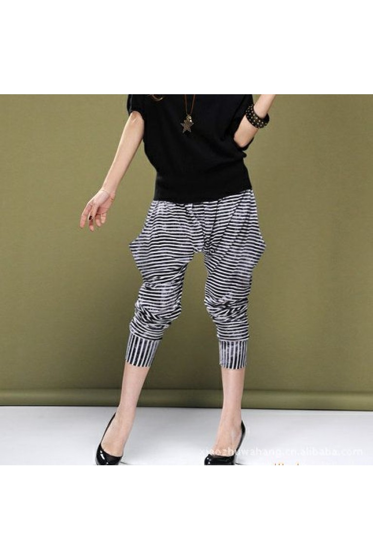 SGM8312 : Trendy Zebra Stripes Maternity Harem Capri Pants