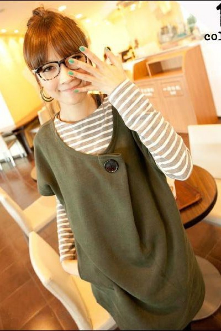 SGM8410 : Stylish 1-Button + Striped Maternity T-shirt (2 Pcs Set)