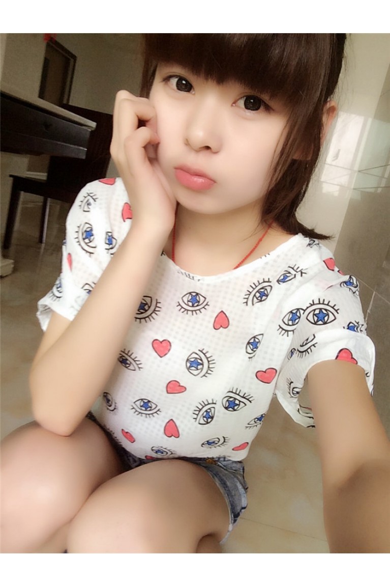 Eyes and Hearts Print Ladies Top - White