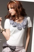 SGL4441 : Plain T-Shirt With Flowers Lace ribbon Collar